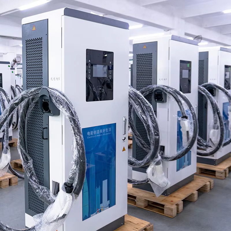 Stacja ładowania pojazdów elek – Fast Ev Charger recenzja i cena
